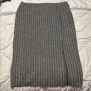 Elegant Gray Skirt sparkly sparkle H&M pencil skirt with front slit size large L